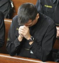 Praying Mid